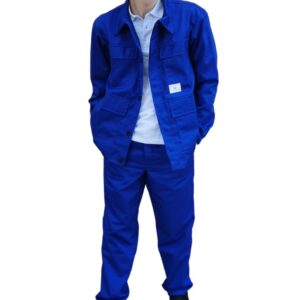 Costum cu rezistenta impotriva chimicalelor lichide